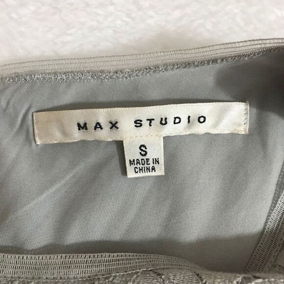 Max Studio gray sleeveless lace dress - Picture 3 of 7